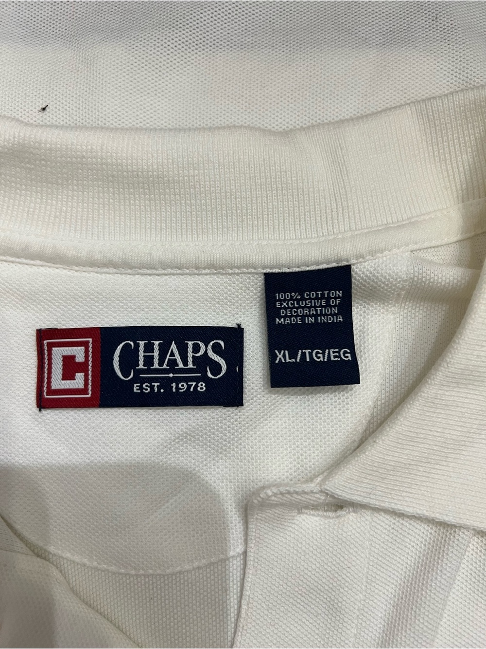Chaps Men’s XL Solid White Short Sleeve Cotton Piqué Polo Shirt Crest Logo - Picture 3 of 5